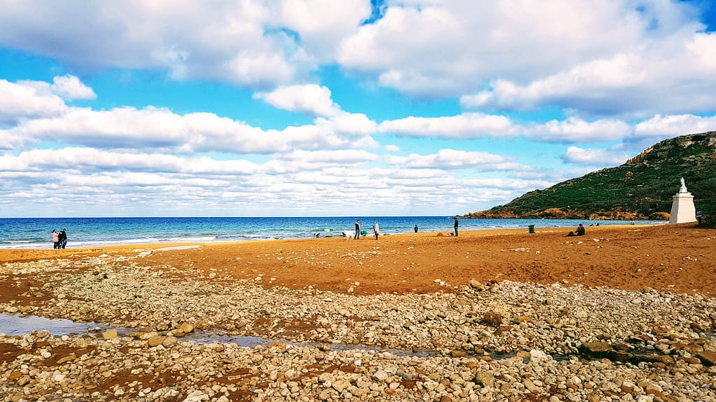 Gozon rantoja - Ramla Bay tai Ir-Ramla il-Ħamra