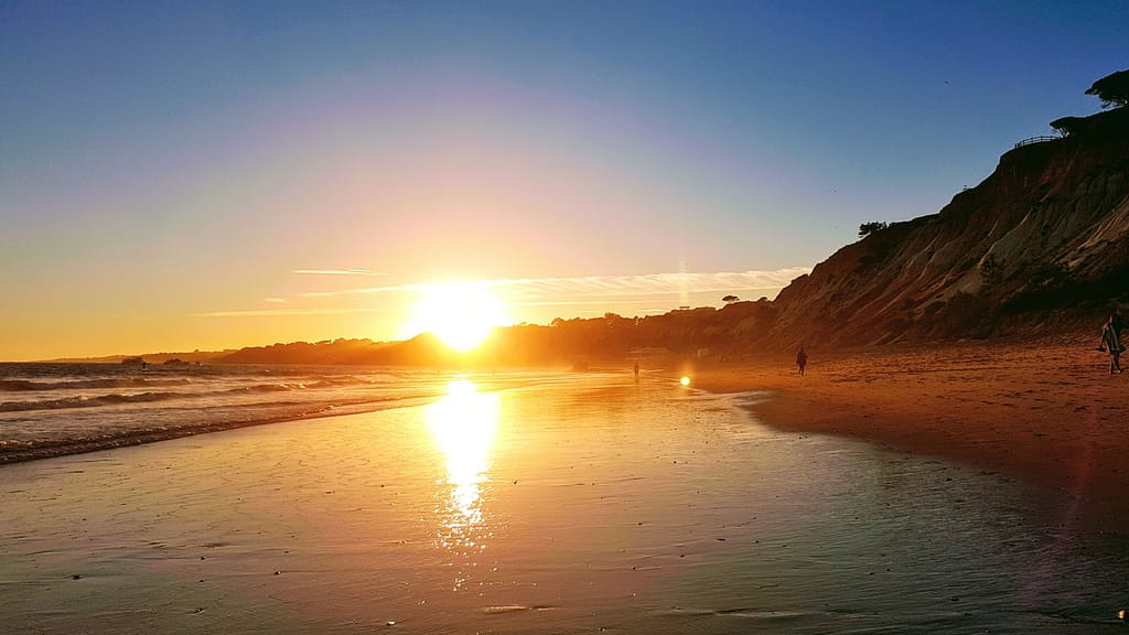 Euroopan parhaat matkakohteet kesällä - Praia da Falesia