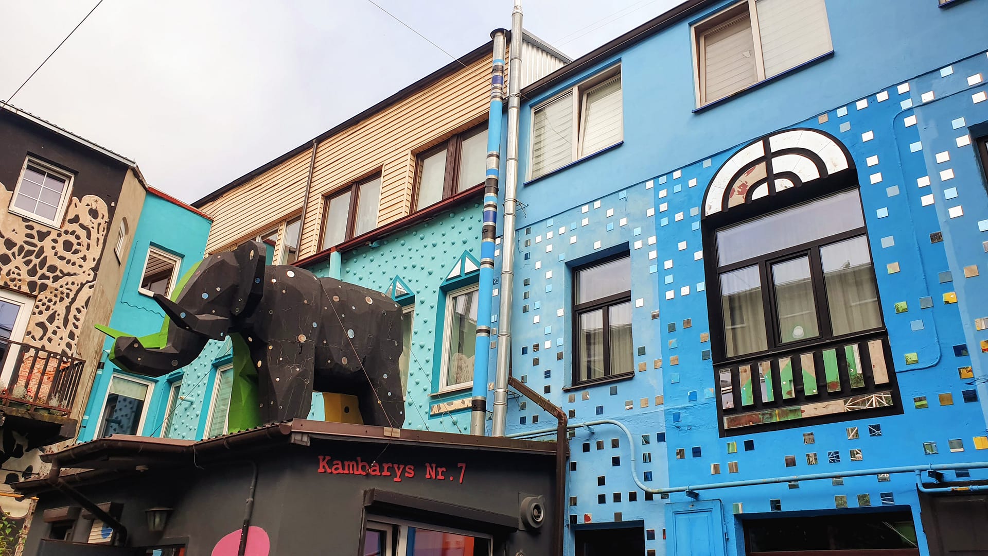 Taidepiha - Kiemo galerija