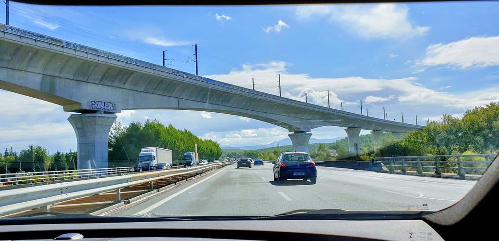 Totta ja tarua tiellä - A8/E80 Ventabren, Ranska