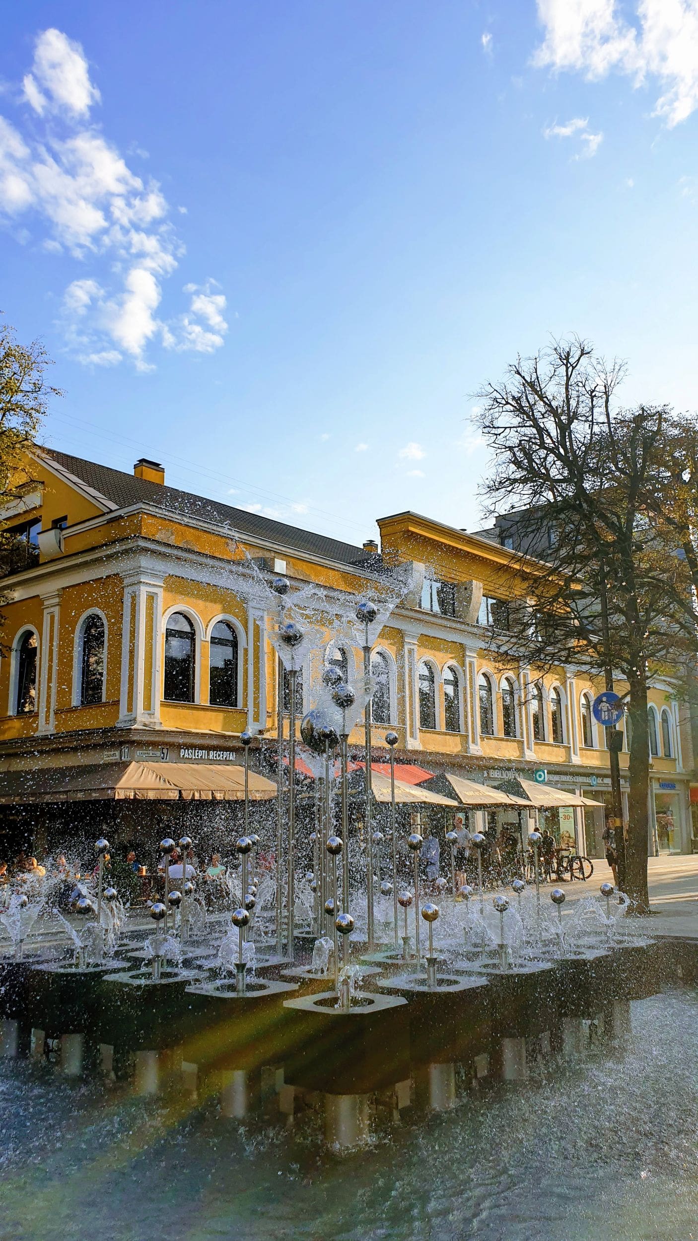 Vieraanvarainen Kaunas - Kaunas matkakohteena - Laisves aleja