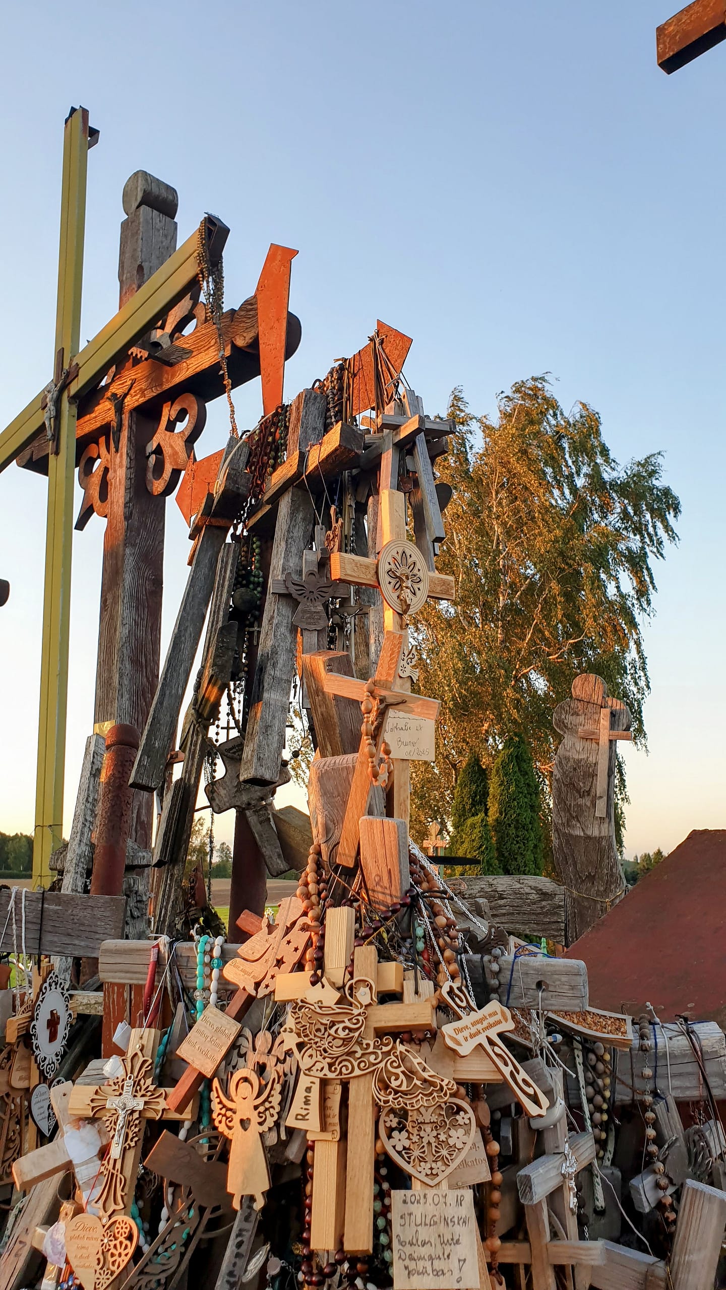 Ristien mäki